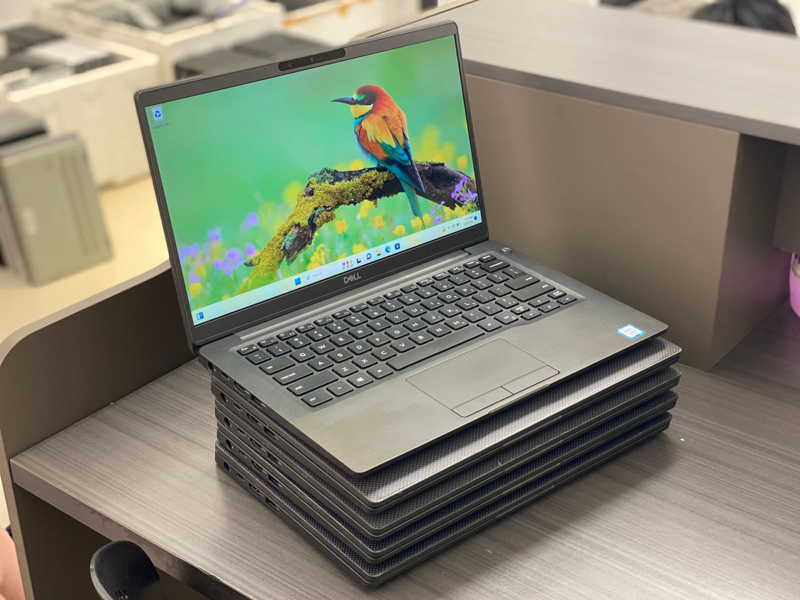 Dell Latitude 7400